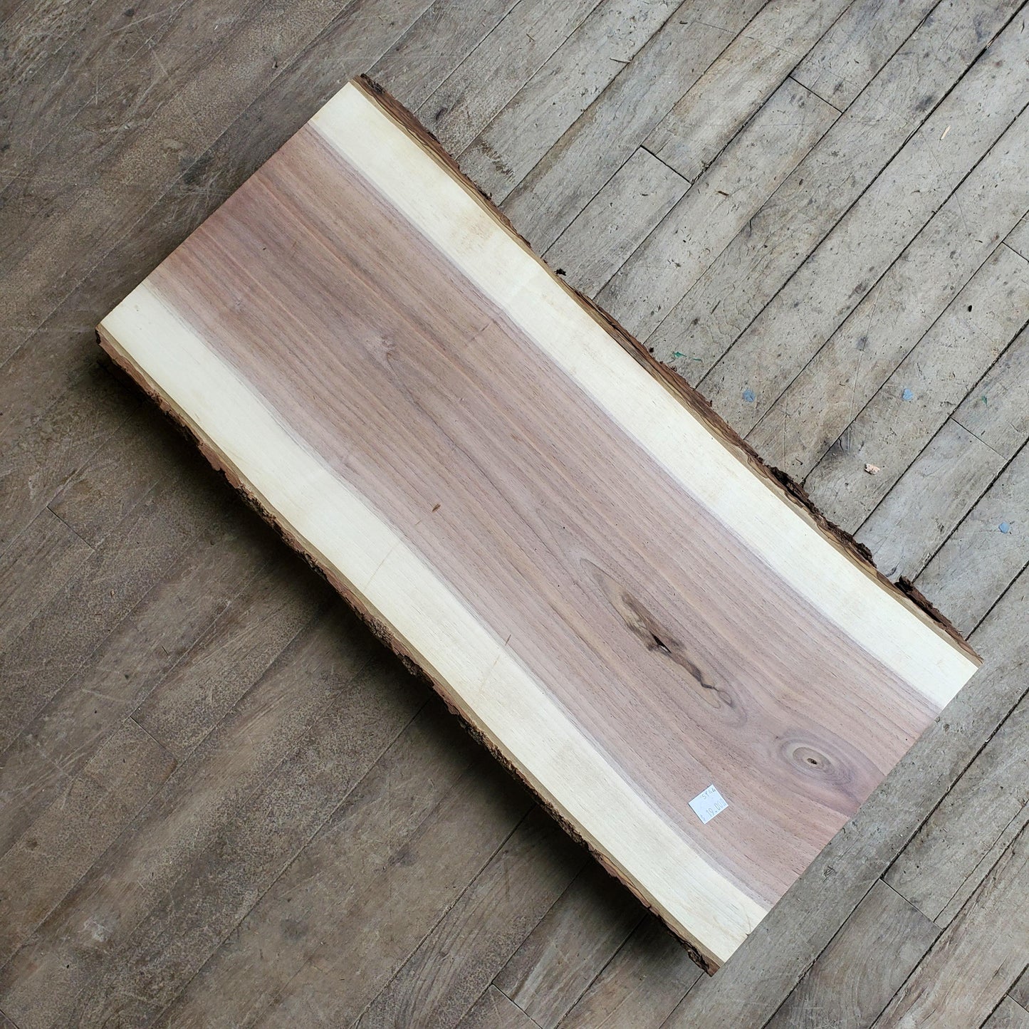 Walnut Live Edge Charcuterie Boards - A&M Wood Specialty